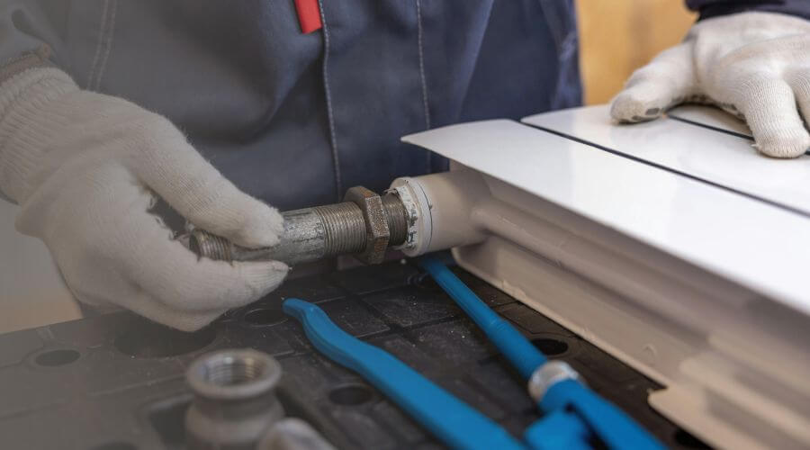 Professional water heater repair services in Saunemin, IL